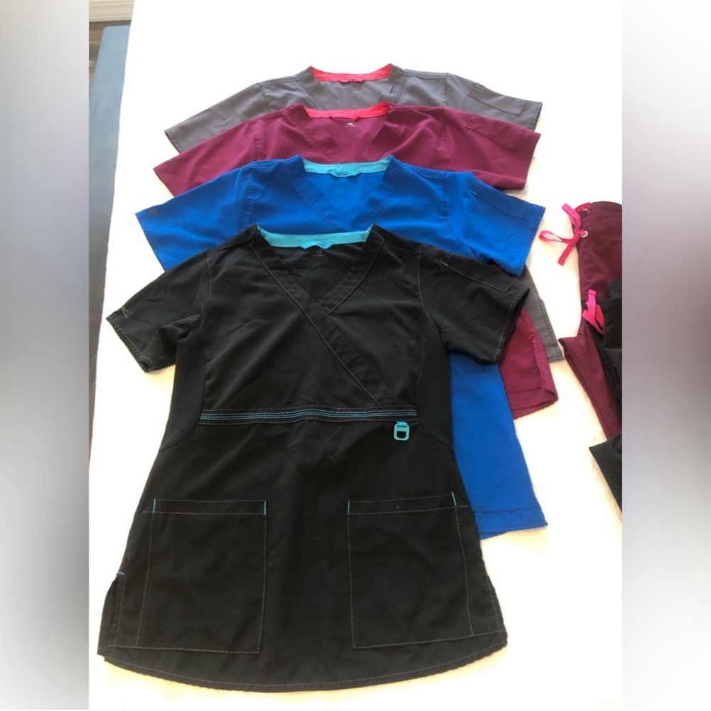 Carhartt scrub tops